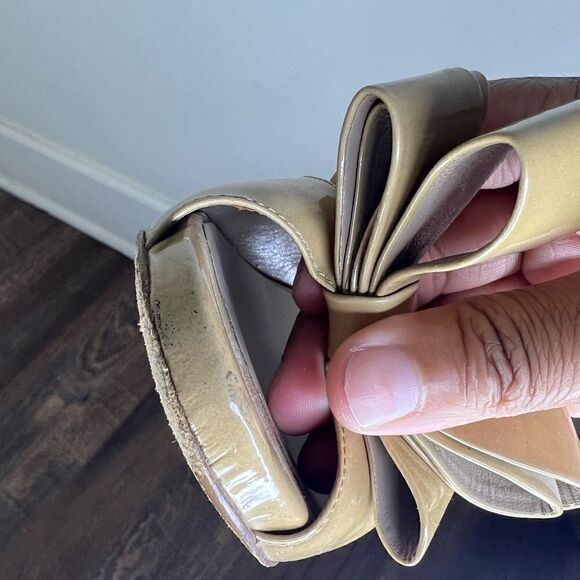 Valentino Garavani D’Orsay Couture Nude Patent Leather Bow Detail Peep Toe Heels - Picture 13 of 16